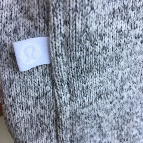 Lululemon Its Fleecing Cold Pullover Size 6 - Picture 5 of 8